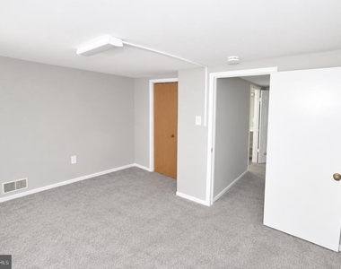1209 High Street - Photo Thumbnail 5