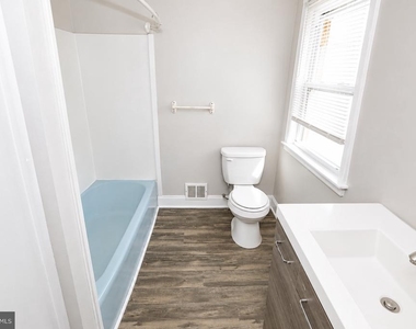 1209 High Street - Photo Thumbnail 6