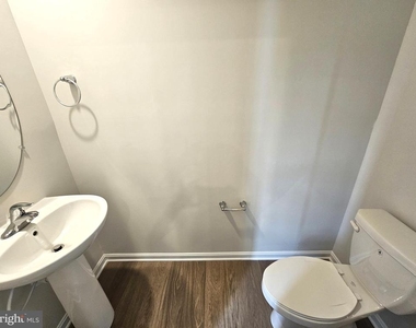 1410 Sugarplum Lane - Photo Thumbnail 18