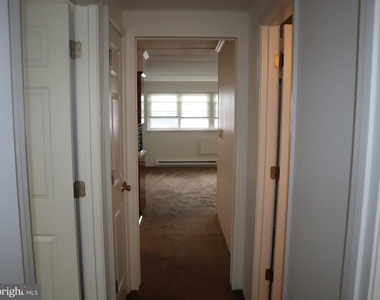 319 Camden Avenue - Photo Thumbnail 10