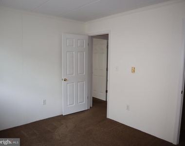 319 Camden Avenue - Photo Thumbnail 11