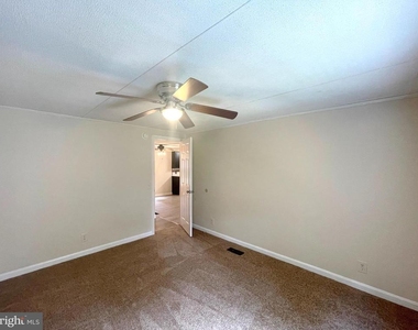 39819 Lady Baltimore Avenue - Photo Thumbnail 9