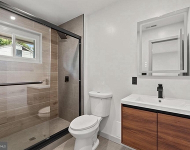 1125 Devonshire Drive - Photo Thumbnail 13