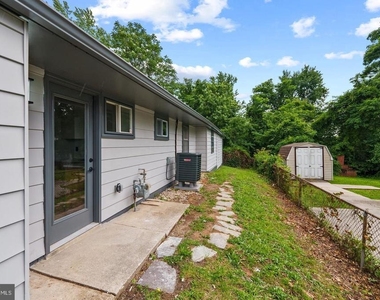 1125 Devonshire Drive - Photo Thumbnail 2
