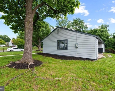 1125 Devonshire Drive - Photo Thumbnail 3