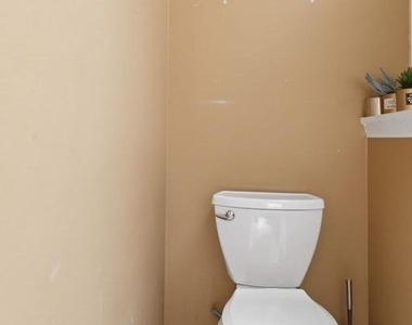 7827 Quill Point Drive - Photo Thumbnail 12