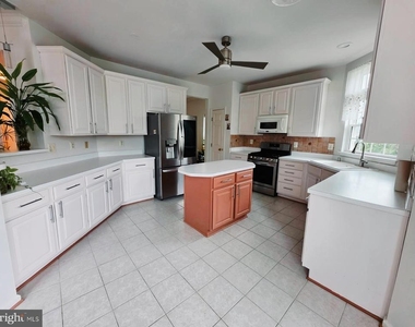 17204 Sumac Court - Photo Thumbnail 6