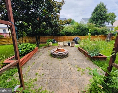 17204 Sumac Court - Photo Thumbnail 44