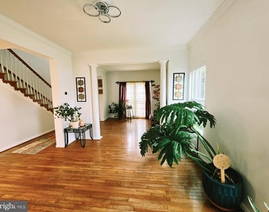 17204 Sumac Court - Photo Thumbnail 11