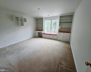 17204 Sumac Court - Photo Thumbnail 26