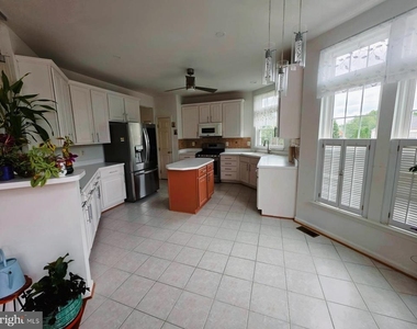 17204 Sumac Court - Photo Thumbnail 3