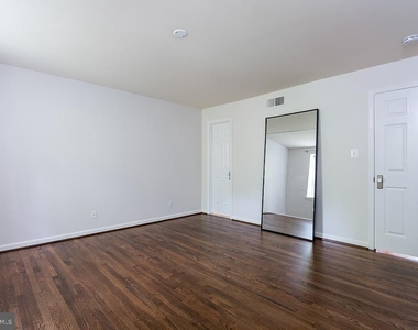 3500 Hamlet Place - Photo Thumbnail 17