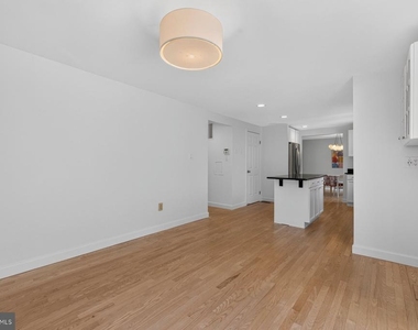 4009 Shallow Brook Lane - Photo Thumbnail 10