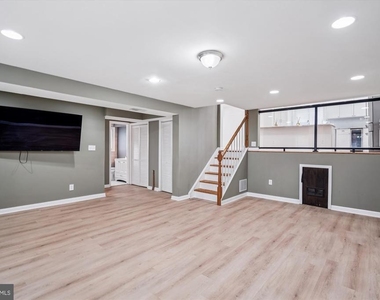 3308 Estelle Terrace - Photo Thumbnail 13