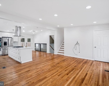 3308 Estelle Terrace - Photo Thumbnail 5