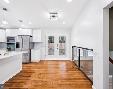 3308 Estelle Terrace - Photo Thumbnail 6