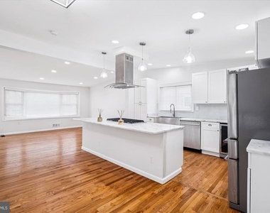 3308 Estelle Terrace - Photo Thumbnail 3
