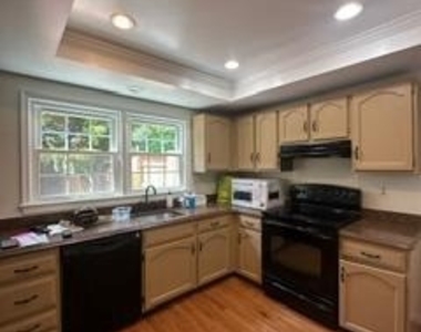 19333 Frenchton Place - Photo Thumbnail 18