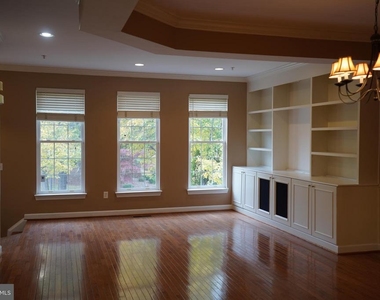 60 Calabash Court - Photo Thumbnail 2