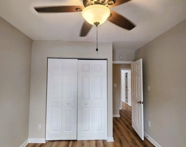 5451 El Camino - Photo Thumbnail 24