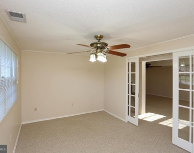 3229 Ramblewood Road - Photo Thumbnail 16