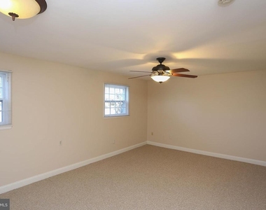 3229 Ramblewood Road - Photo Thumbnail 19