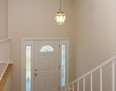 3229 Ramblewood Road - Photo Thumbnail 9