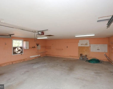 3229 Ramblewood Road - Photo Thumbnail 23