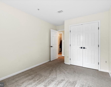5227 Regal Court - Photo Thumbnail 15