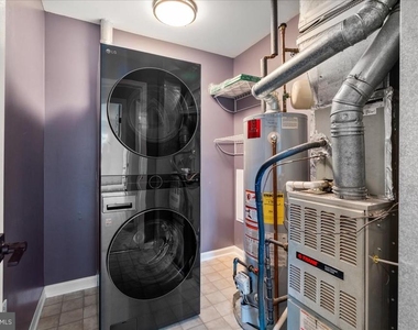 5227 Regal Court - Photo Thumbnail 19