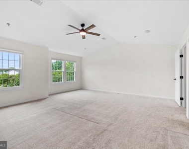 5227 Regal Court - Photo Thumbnail 22