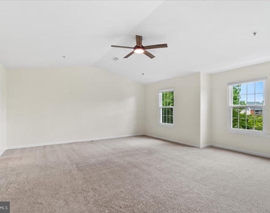 5227 Regal Court - Photo Thumbnail 20