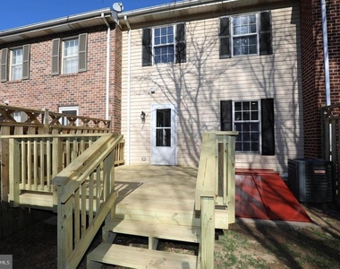 8006 Harbor Place - Photo Thumbnail 24
