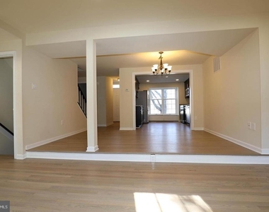 8006 Harbor Place - Photo Thumbnail 11