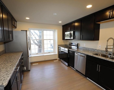 8006 Harbor Place - Photo Thumbnail 7