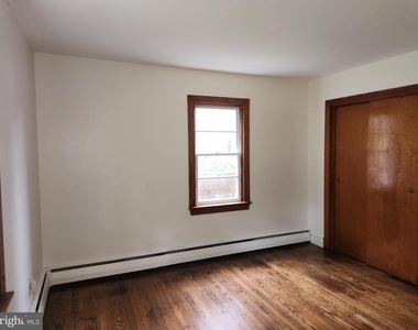 6914 Edgemont Road - Photo Thumbnail 27