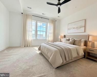 6704 Ballenger Run Boulevard - Photo Thumbnail 8