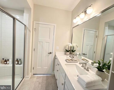 6704 Ballenger Run Boulevard - Photo Thumbnail 7