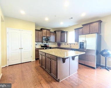 11959 Winged Foot Court - Photo Thumbnail 37