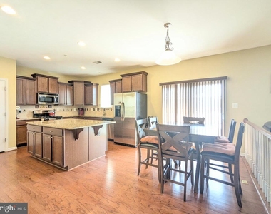 11959 Winged Foot Court - Photo Thumbnail 18