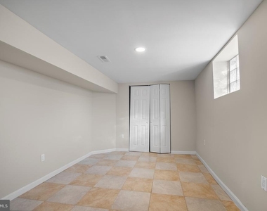3219 E Monument Street - Photo Thumbnail 19
