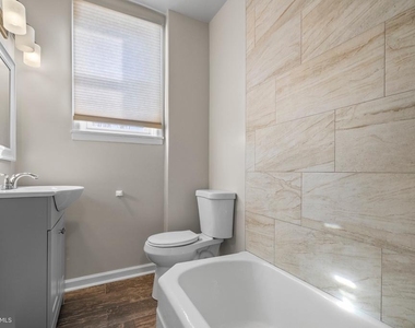 3219 E Monument Street - Photo Thumbnail 11