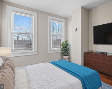 3219 E Monument Street - Photo Thumbnail 25