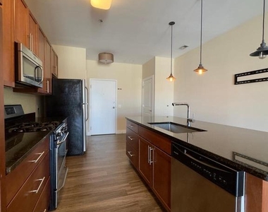 1201 S Charles Street - Photo Thumbnail 13