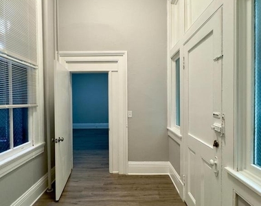 817 Park Avenue - Photo Thumbnail 8