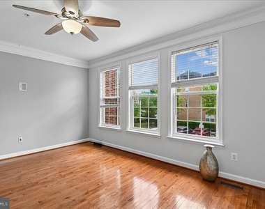 441 Penwood Drive - Photo Thumbnail 6