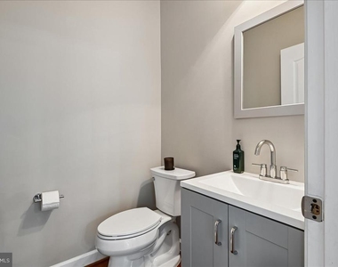 441 Penwood Drive - Photo Thumbnail 22