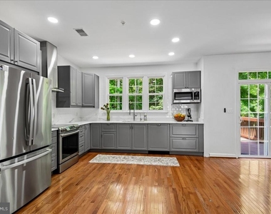 441 Penwood Drive - Photo Thumbnail 15