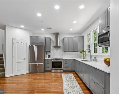 441 Penwood Drive - Photo Thumbnail 17