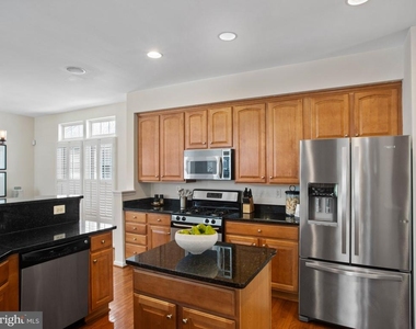 1713 Allerford Drive - Photo Thumbnail 9